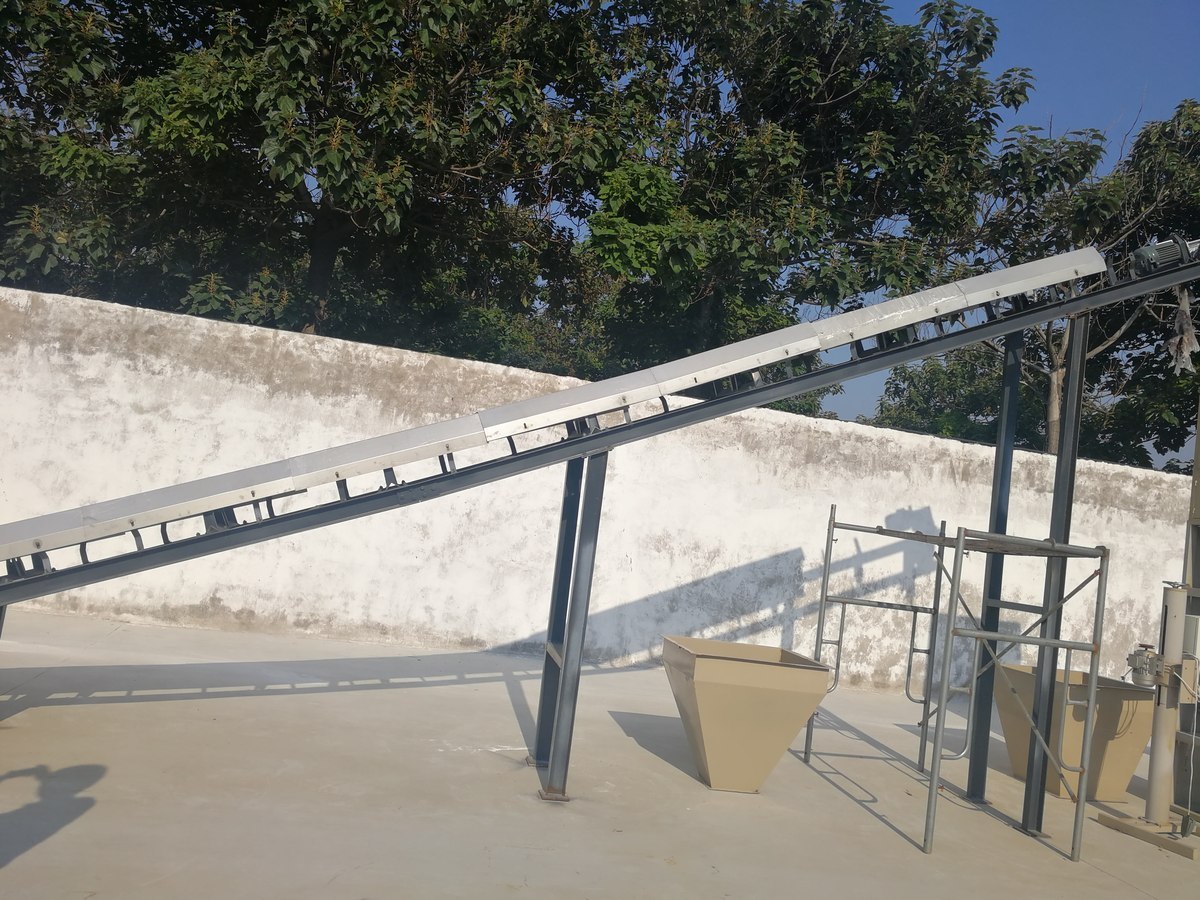 Fertilizer Conveying Equipment - photo 2