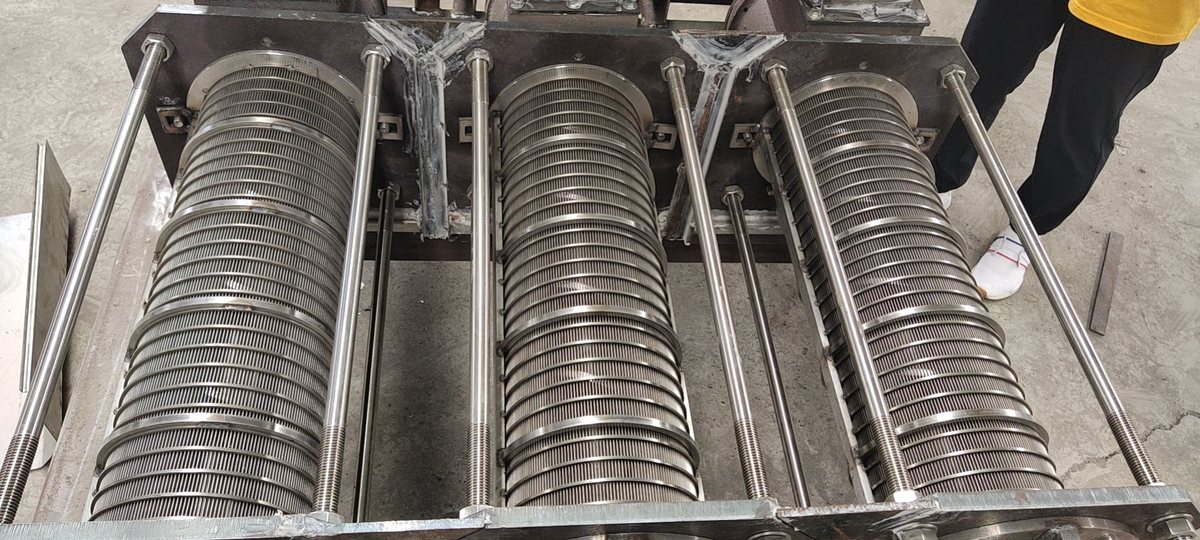 Manure Solid-Liquid Separator (Screw Press)