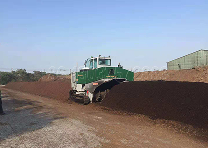 Windrow composting equipment, Composting process