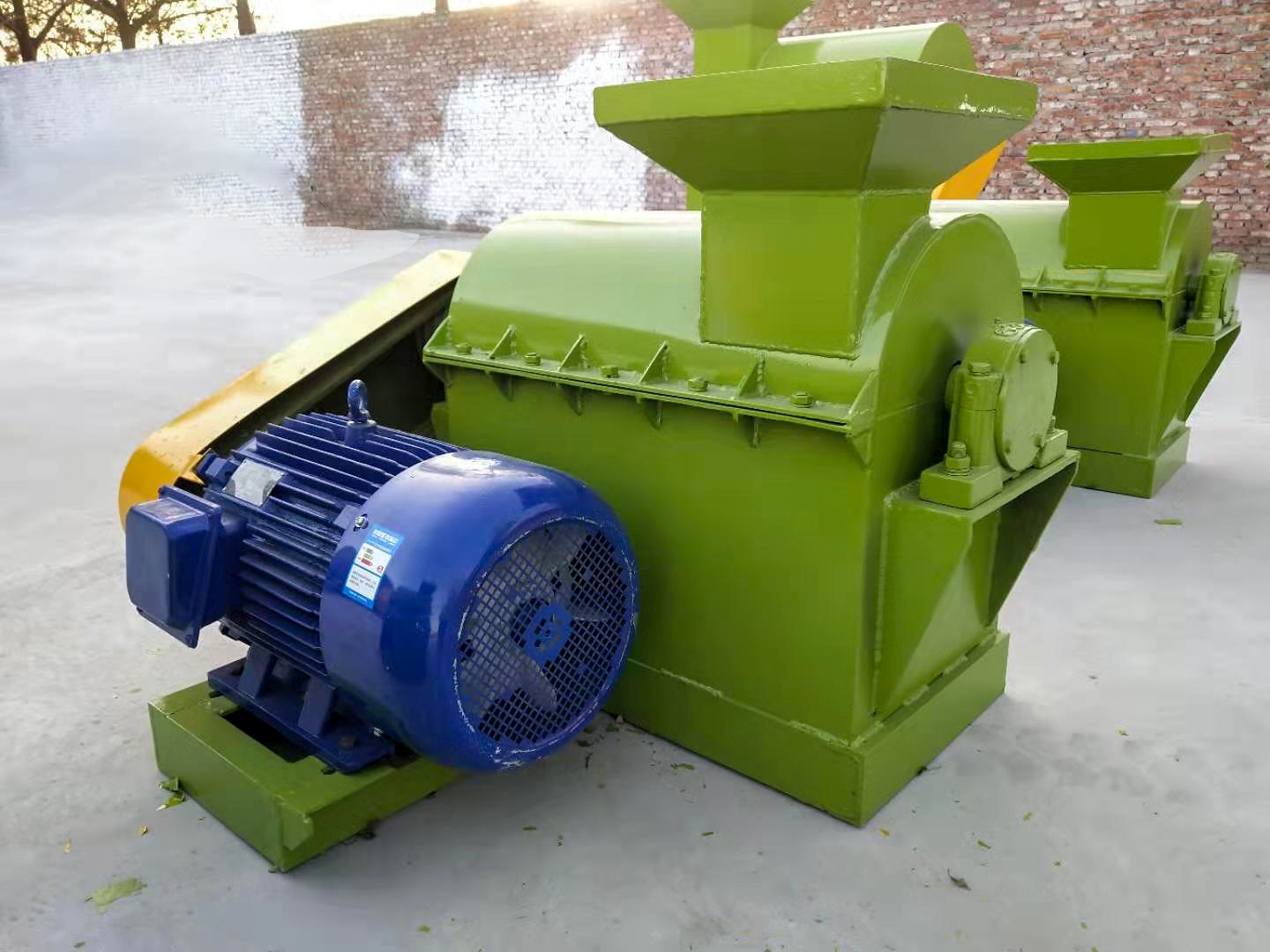 Semi-Wet Material Shredder